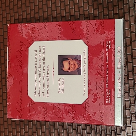 10 Patriotic Holiday Christmas Ornaments - Picture 3 of 14